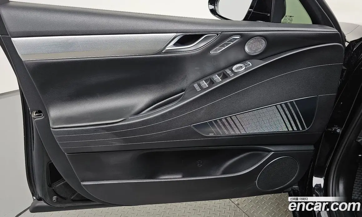 Genesis G80 2023 0.2 автомат (гидро), фото 13
