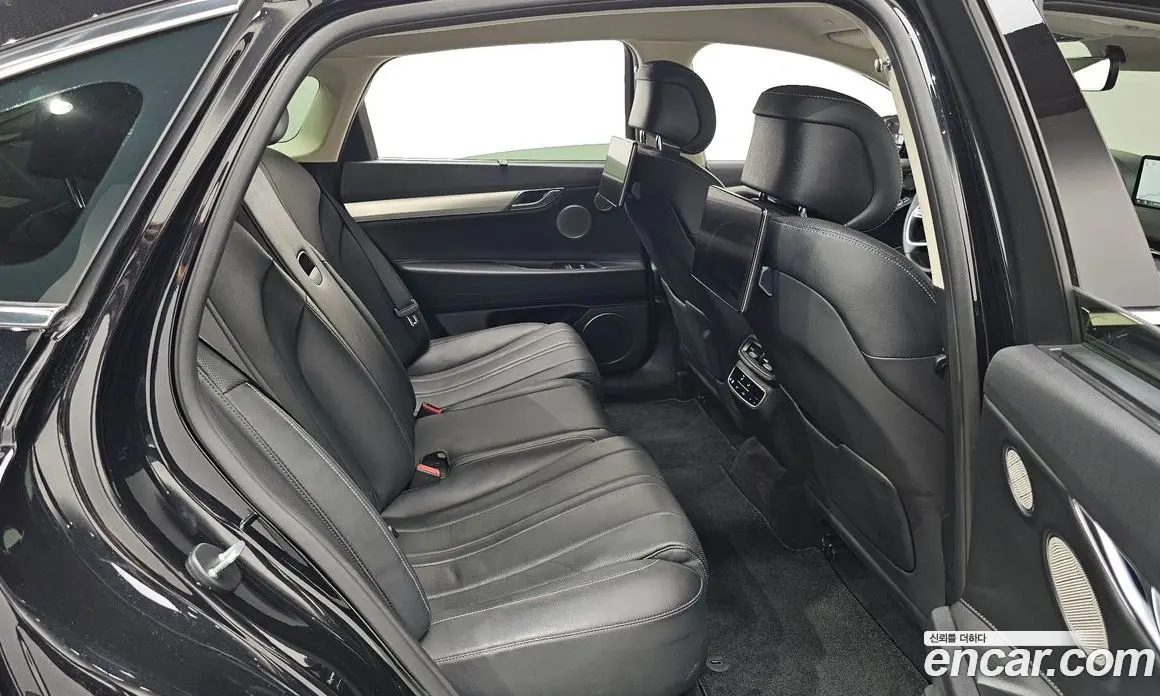 Genesis G80 2023 0.2 автомат (гидро), фото 17