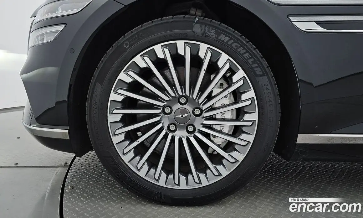 Genesis G80 2023 0.2 автомат (гидро), фото 4