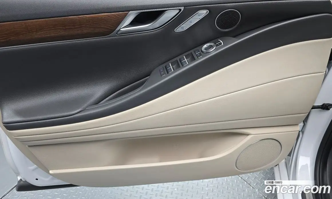 Genesis G80 2023 2.5 автомат (гидро), фото 13
