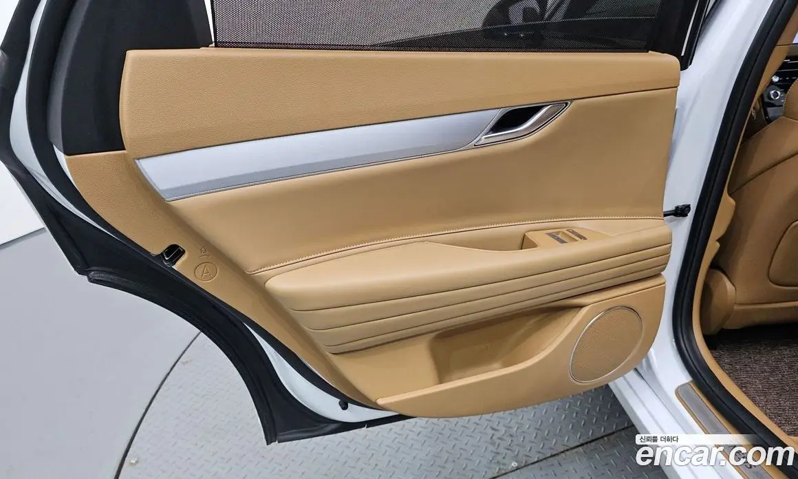 Genesis G80 2025 2.5 автомат (гидро), фото 15