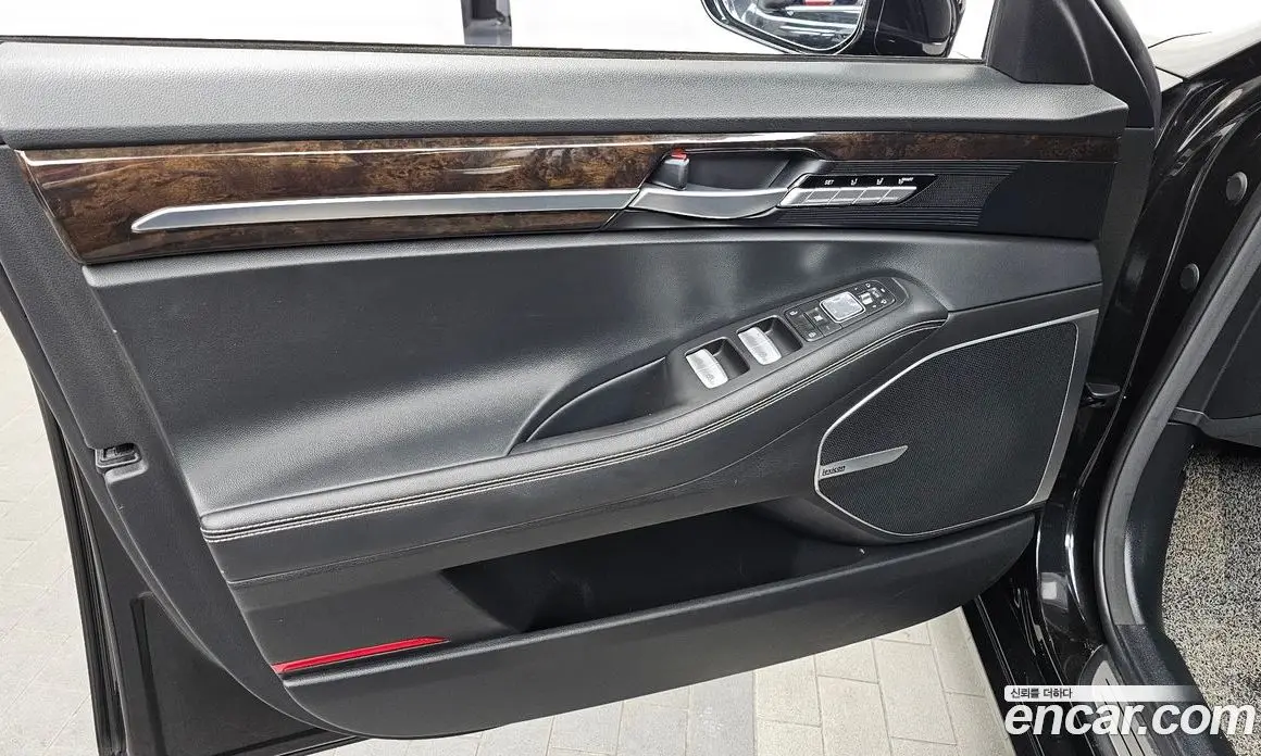 Genesis G90 2019 3.8 автомат (гидро), фото 14 Genesis G90 2019 3.8 автомат (гидро), фото 14