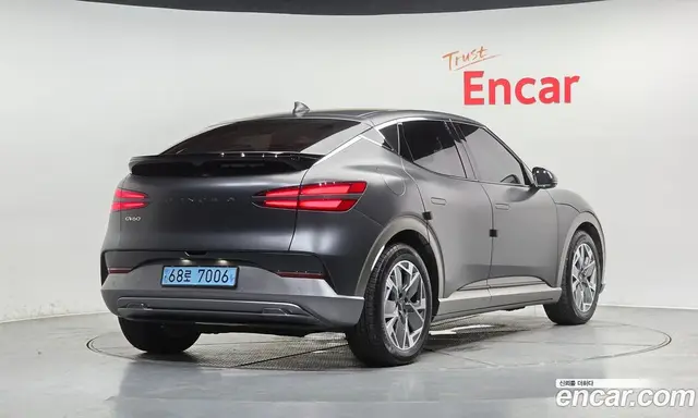 Genesis GV60, 2022, 61 798 км