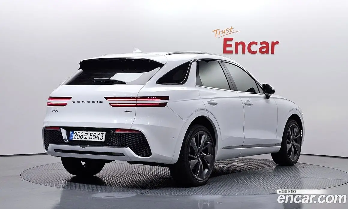 Genesis GV70 2021 2.2 автомат (гидро), фото 2 Genesis GV70 2021 2.2 автомат (гидро), фото 2