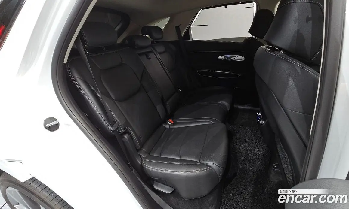 Genesis GV70 2021 2.2 автомат (гидро), фото 11 Genesis GV70 2021 2.2 автомат (гидро), фото 11