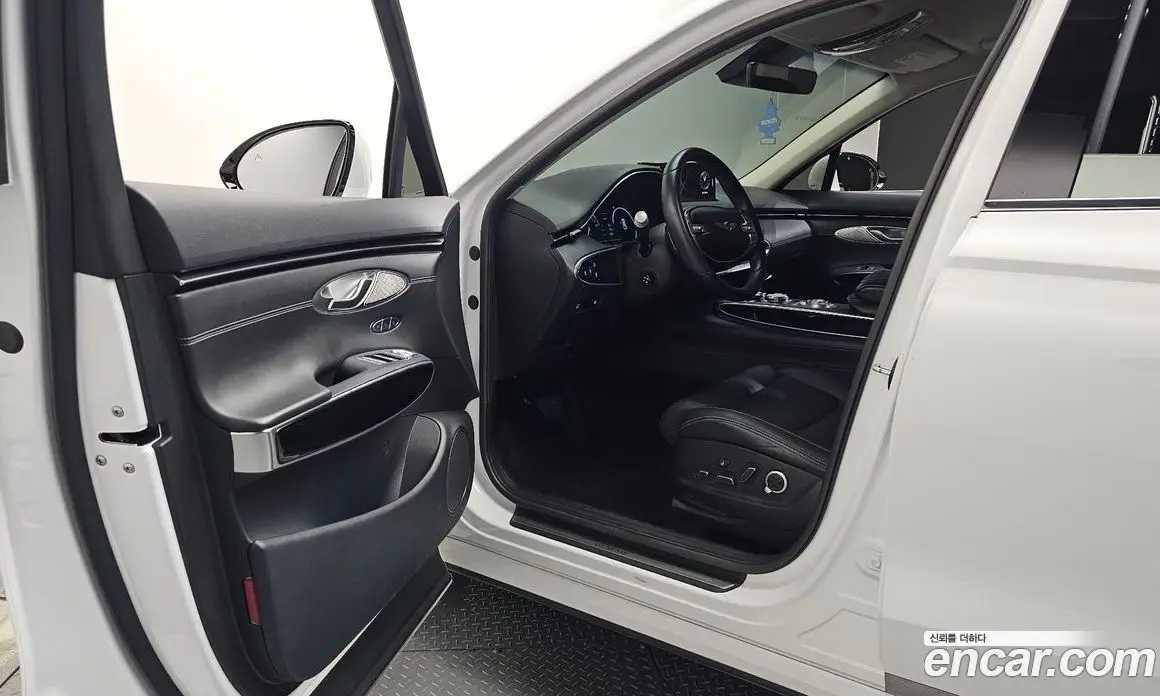 Genesis GV70 2021 2.2 автомат (гидро), фото 10 Genesis GV70 2021 2.2 автомат (гидро), фото 10