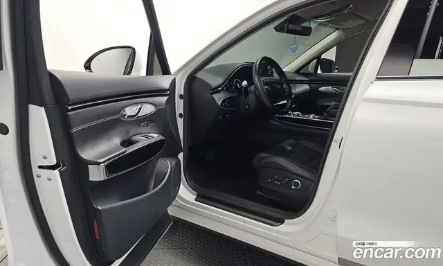 Genesis GV70 2021 2.2 автомат (гидро), миниатюра 10 Genesis GV70 2021 2.2 автомат (гидро), миниатюра 10