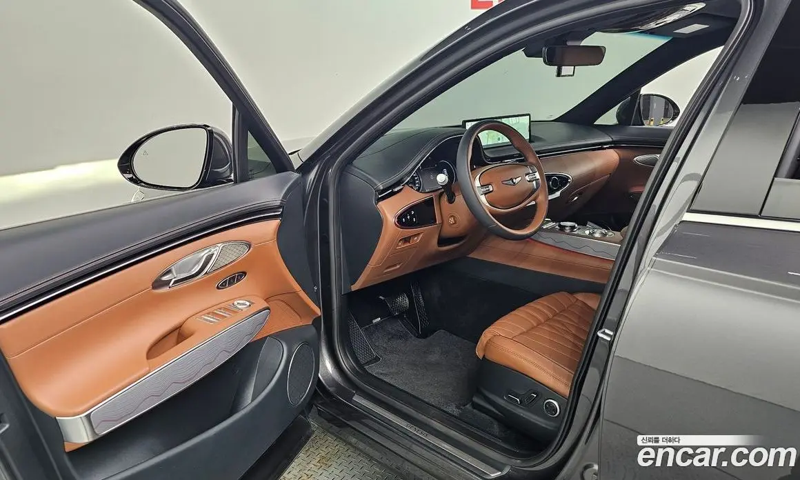 Genesis GV70 2023 2.5 автомат (гидро), фото 16