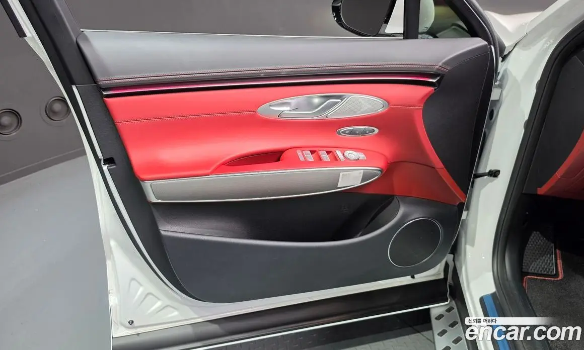 Genesis GV70 2024 2.5 автомат (гидро), фото 14