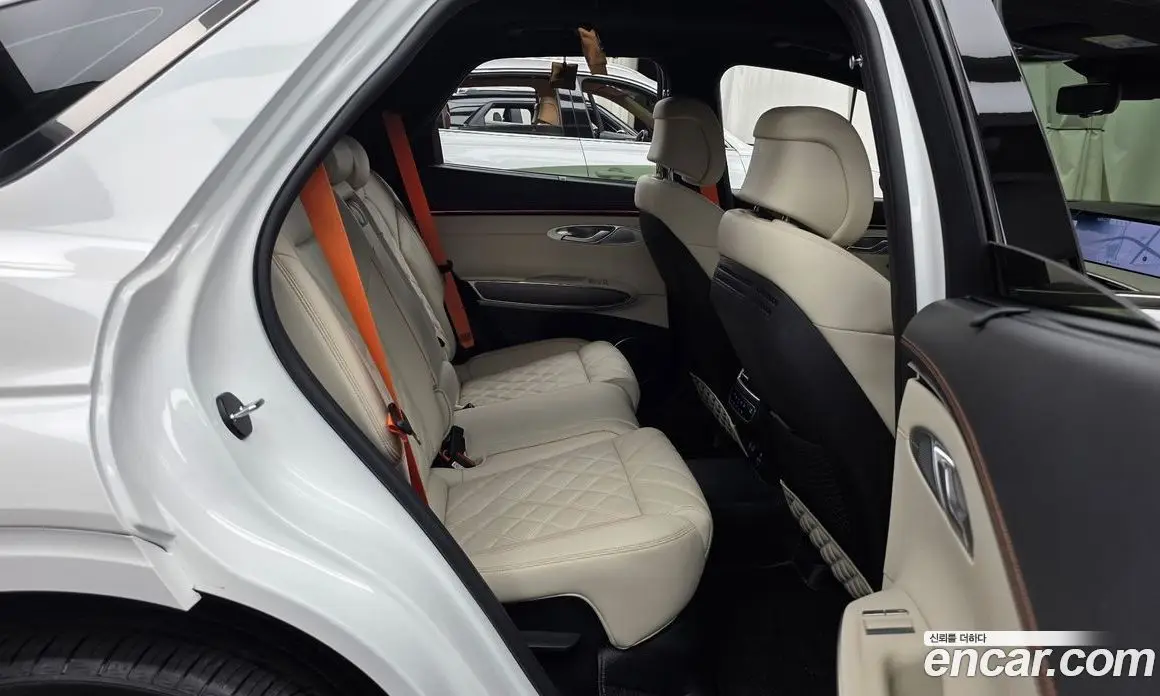 Genesis GV70 2024 3.5 автомат (гидро), фото 18