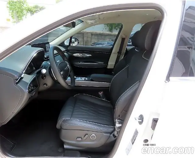 Genesis GV70 2024 2.5 автомат (гидро), миниатюра 11 Genesis GV70 2024 2.5 автомат (гидро), миниатюра 11