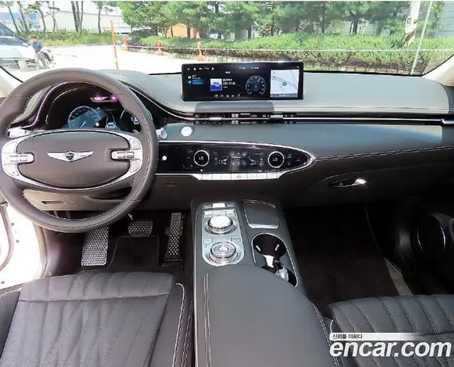 Genesis GV70 2024 2.5 автомат (гидро), миниатюра 9 Genesis GV70 2024 2.5 автомат (гидро), миниатюра 9