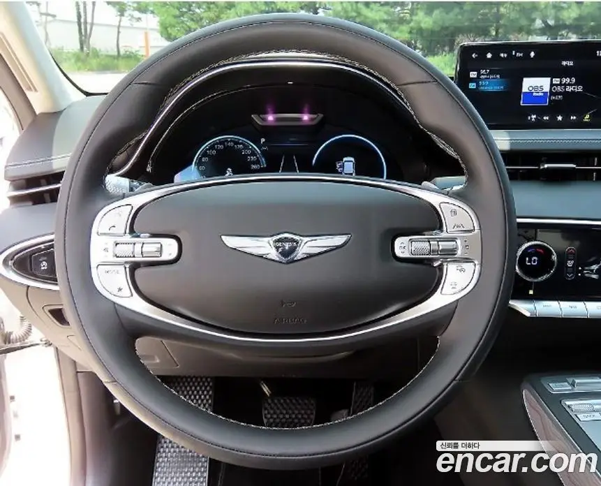 Genesis GV70 2024 2.5 автомат (гидро), фото 10 Genesis GV70 2024 2.5 автомат (гидро), фото 10