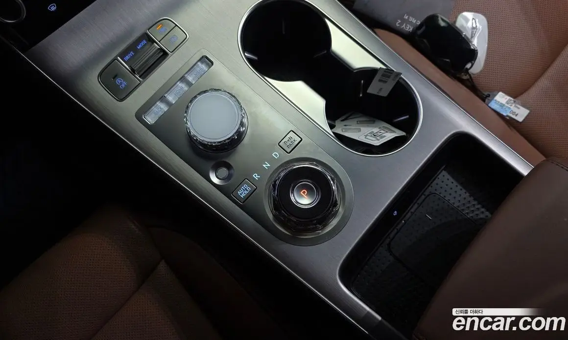 Genesis GV70 2025 2.5 автомат (гидро), фото 11 Genesis GV70 2025 2.5 автомат (гидро), фото 11
