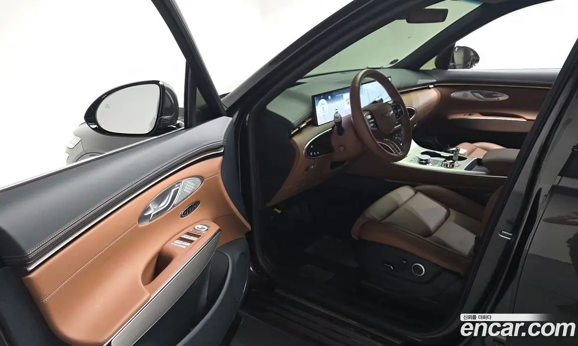 Genesis GV70 2025 2.5 автомат (гидро), фото 12 Genesis GV70 2025 2.5 автомат (гидро), фото 12