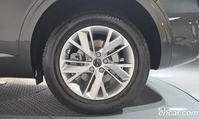 Genesis GV70 2025 2.5 автомат (гидро), миниатюра 6 Genesis GV70 2025 2.5 автомат (гидро), миниатюра 6