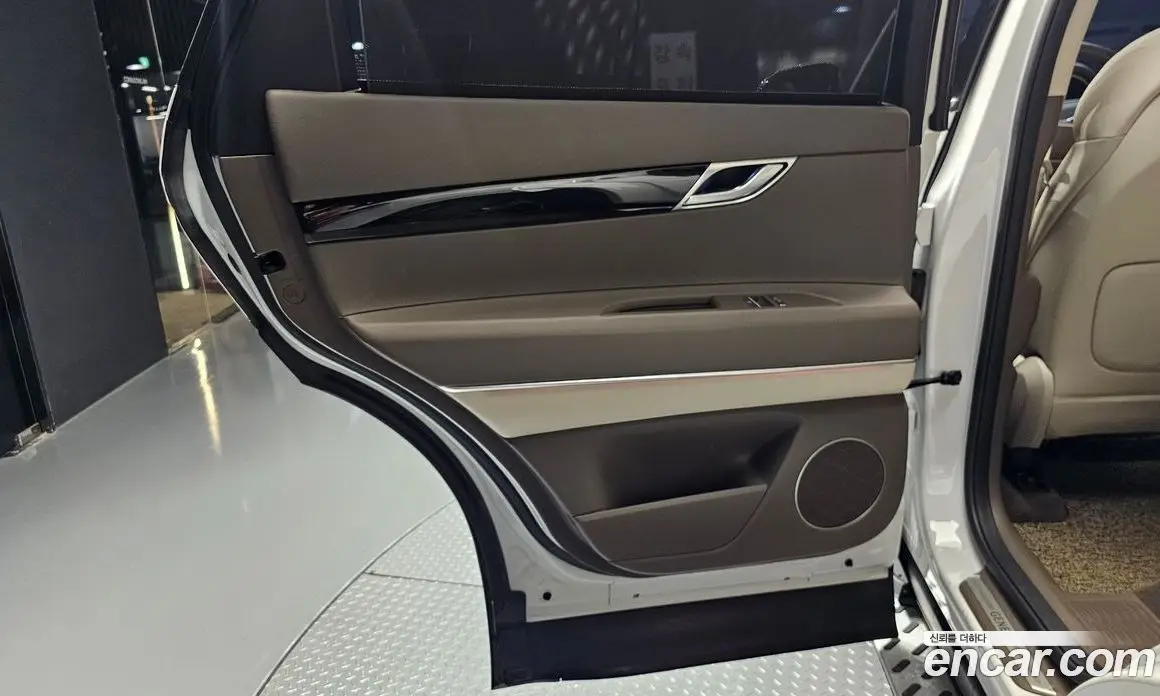 Genesis GV80 2022 3.0 автомат (гидро), фото 15