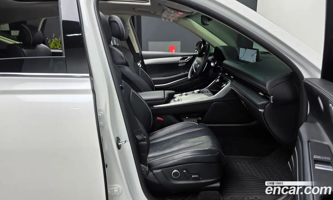 Genesis GV80 2023 2.5 автомат (гидро), фото 17 Genesis GV80 2023 2.5 автомат (гидро), фото 17