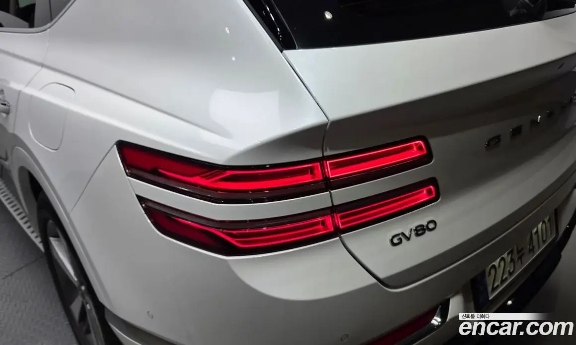 Genesis GV80 2023 2.5 автомат (гидро), фото 9 Genesis GV80 2023 2.5 автомат (гидро), фото 9