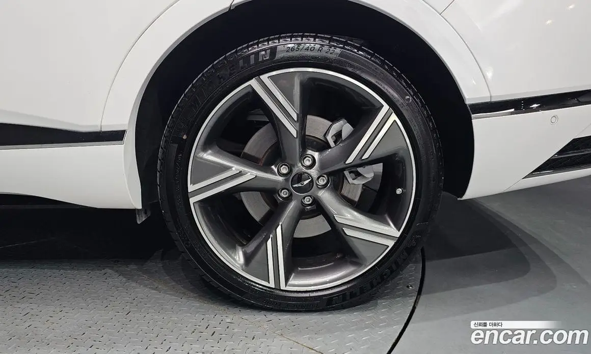 Genesis GV80 2024 2.5 автомат (гидро), фото 7 Genesis GV80 2024 2.5 автомат (гидро), фото 7