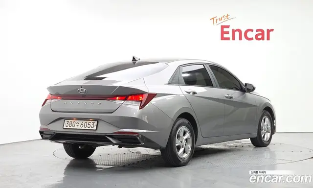 Hyundai Avante 2021 1.6 автомат (гидро), миниатюра 2