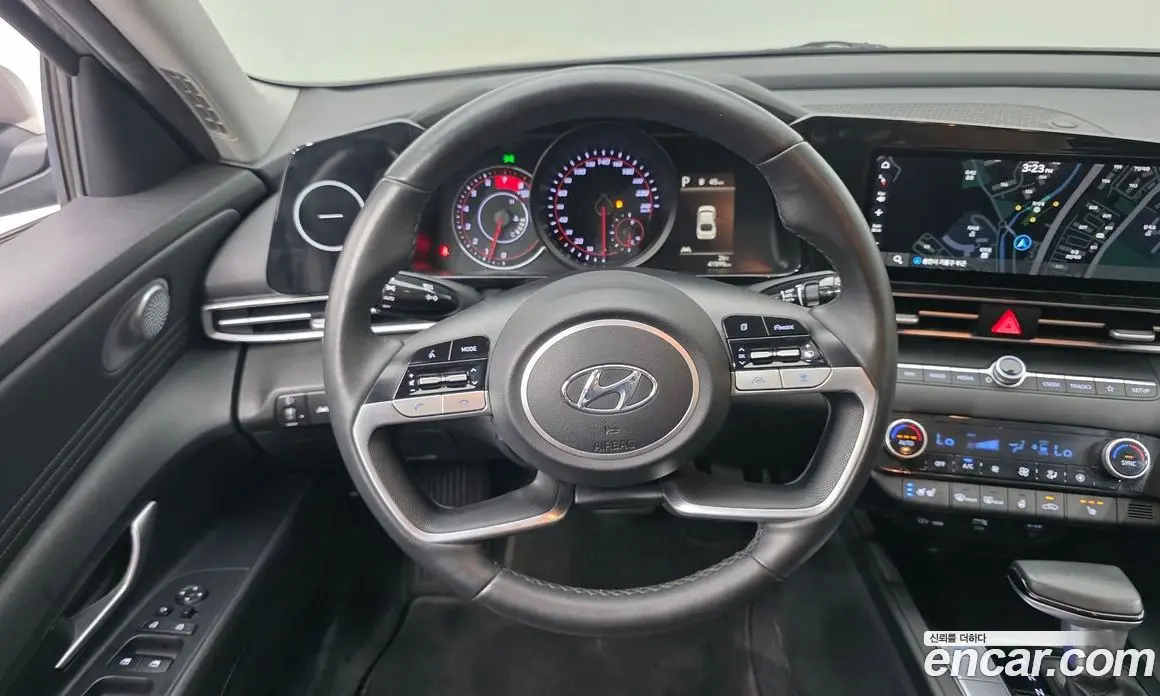 Hyundai Avante 2021 1.6 автомат (гидро), фото 13