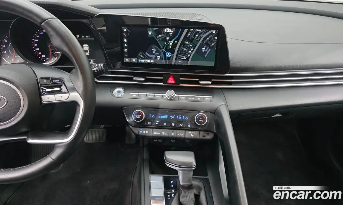 Hyundai Avante 2021 1.6 автомат (гидро), фото 14