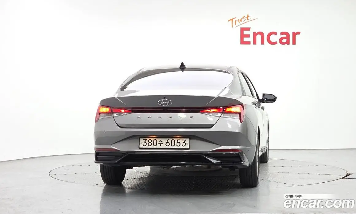 Hyundai Avante 2021 1.6 автомат (гидро), фото 4
