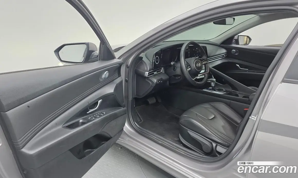 Hyundai Avante 2021 1.6 автомат (гидро), фото 10