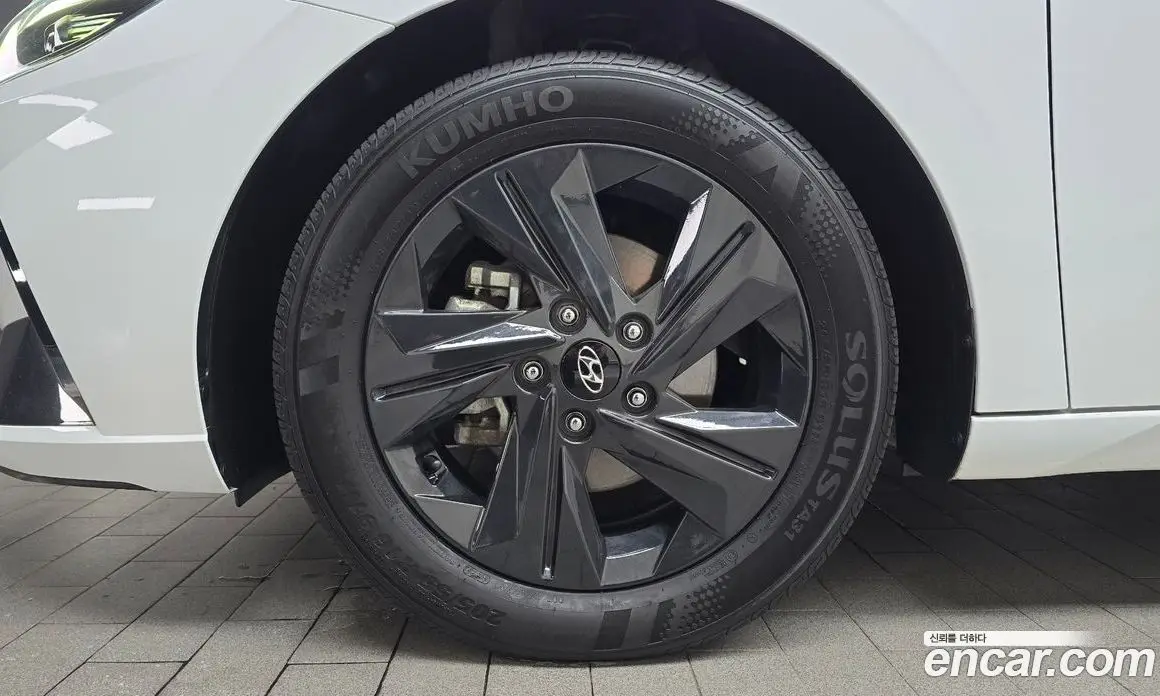 Hyundai Avante 2022 1.6 автомат (гидро), фото 4 Hyundai Avante 2022 1.6 автомат (гидро), фото 4