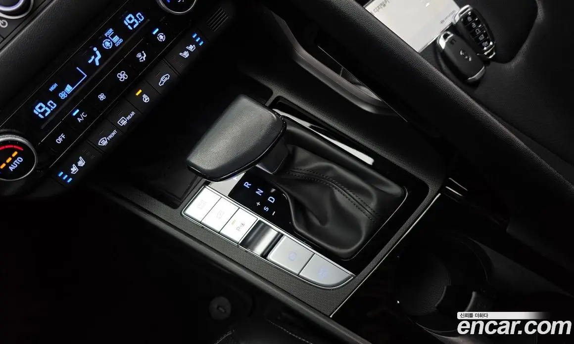 Hyundai Avante 2023 1.6 автомат (гидро), фото 12 Hyundai Avante 2023 1.6 автомат (гидро), фото 12