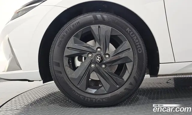 Hyundai Avante 2023 1.6 автомат (гидро), миниатюра 5 Hyundai Avante 2023 1.6 автомат (гидро), миниатюра 5