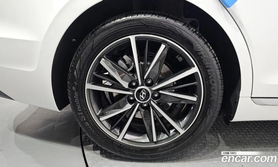 Hyundai Grandeur 2021 2.5 автомат (гидро), фото 5