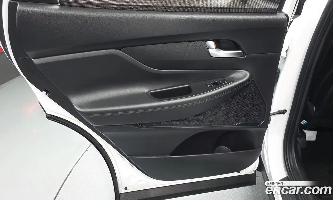 Hyundai Santa Fe 2021 1.6 автомат (гидро), фото 15