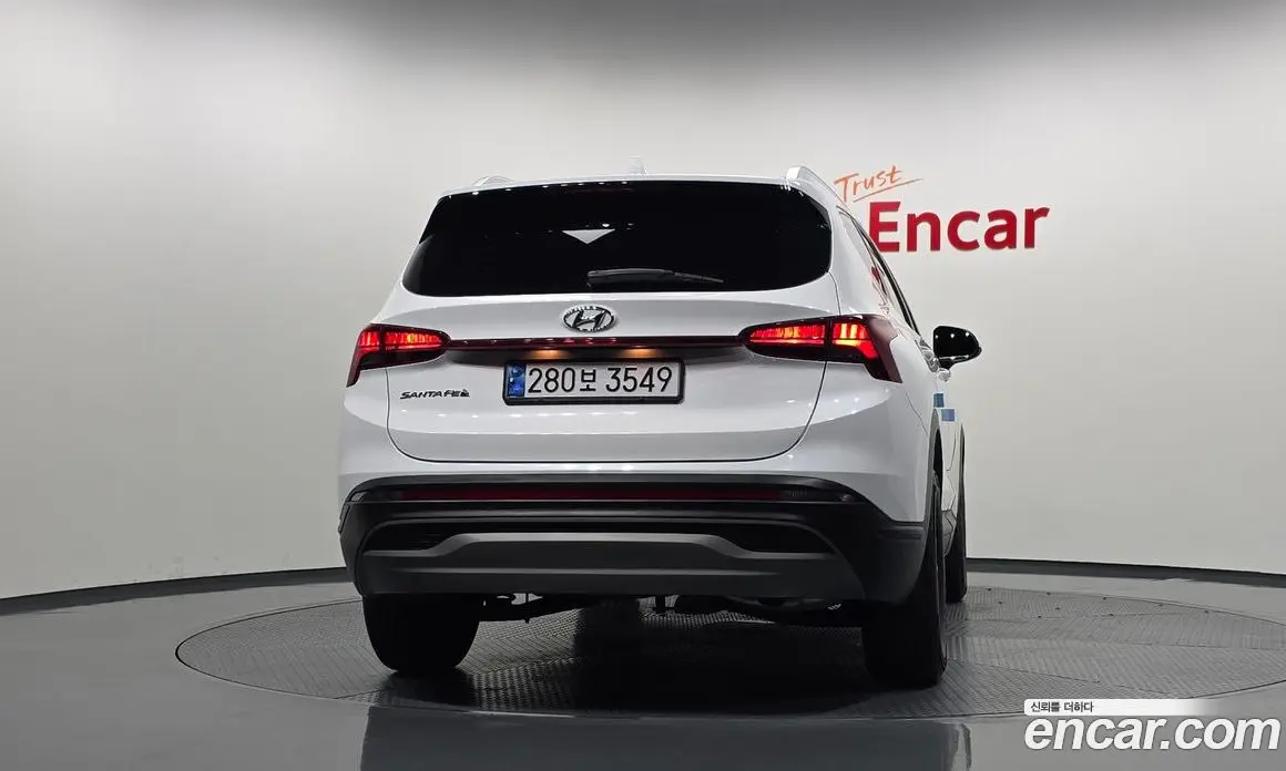 Hyundai Santa Fe 2021 1.6 автомат (гидро), фото 4