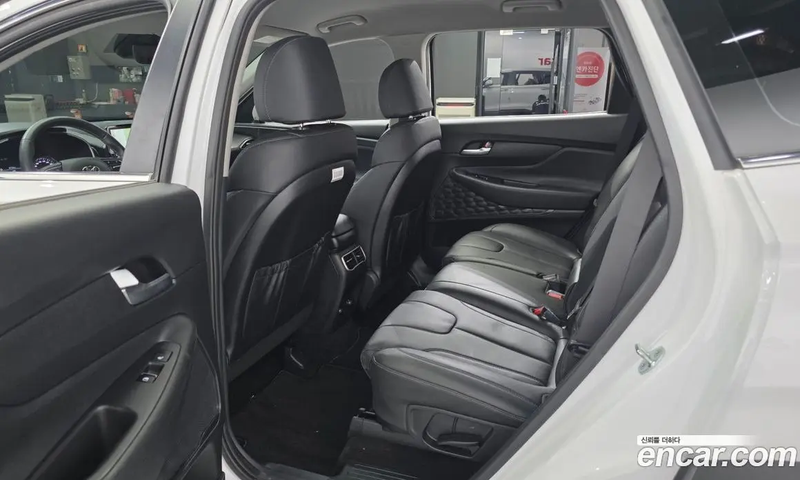 Hyundai Santa Fe 2022 2.2 автомат (гидро), фото 17 Hyundai Santa Fe 2022 2.2 автомат (гидро), фото 17