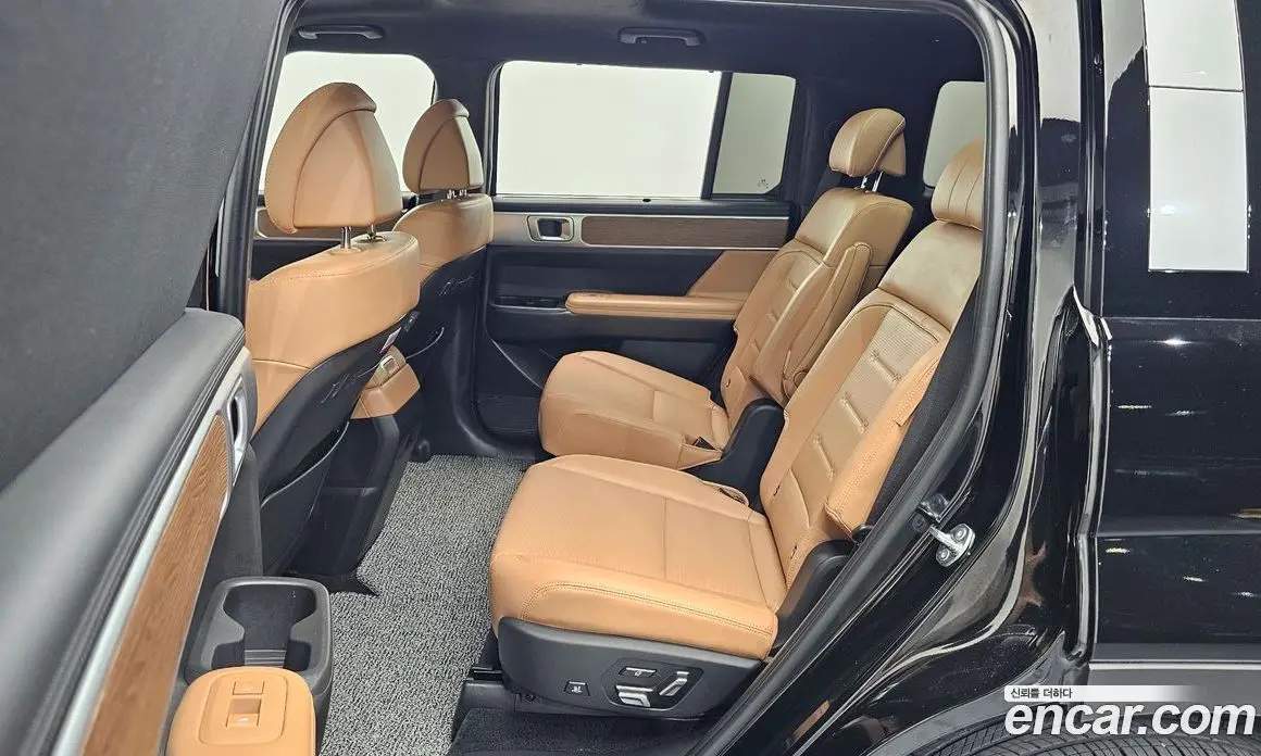 Hyundai Santa Fe 2024 1.6 автомат (гидро), фото 17