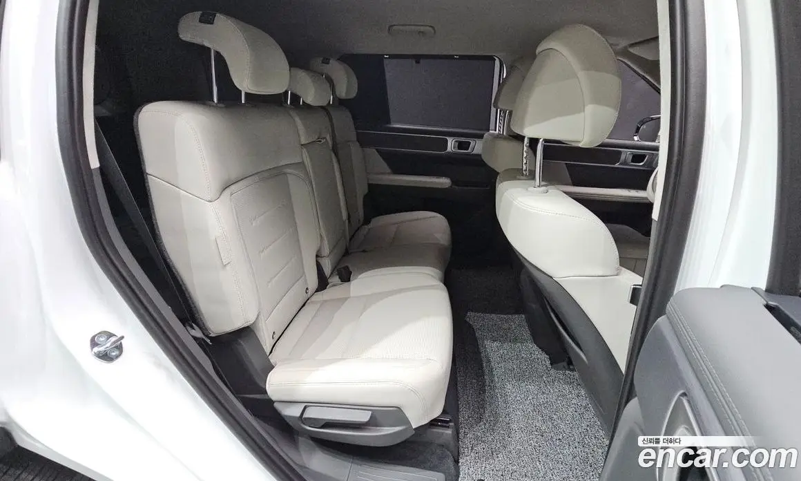 Hyundai Santa Fe 2025 1.6 автомат (гидро), фото 17
