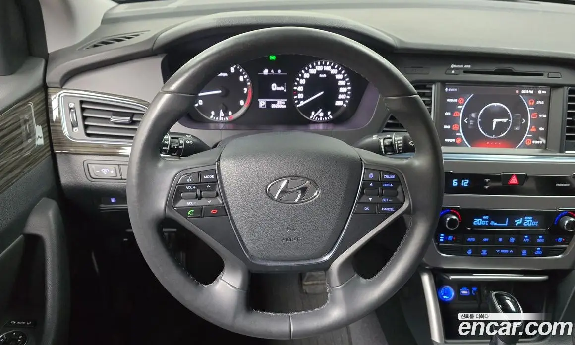Hyundai Sonata 2015 2.0 автомат (гидро), фото 18