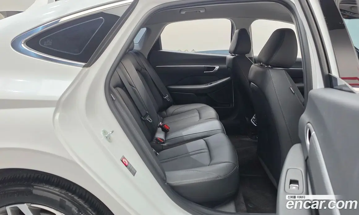 Hyundai Sonata 2021 2.0 автомат (гидро), фото 17