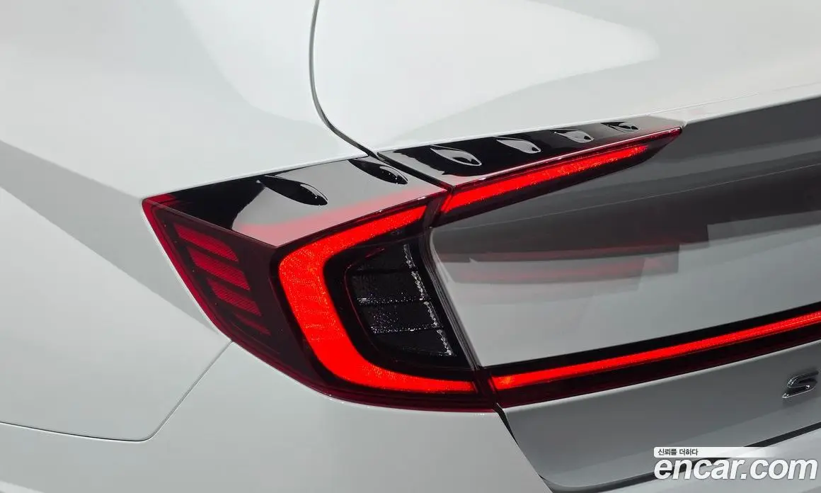 Hyundai Sonata 2021 2.0 автомат (гидро), фото 9