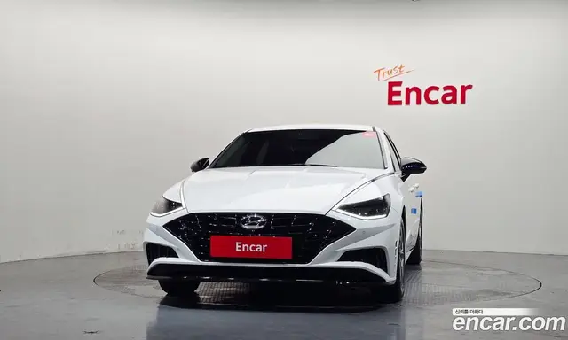 Hyundai Sonata 2023 2.0 автомат (гидро), миниатюра 3