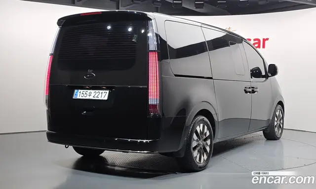 Hyundai Staria 2024 2.2 автомат (гидро), миниатюра 2