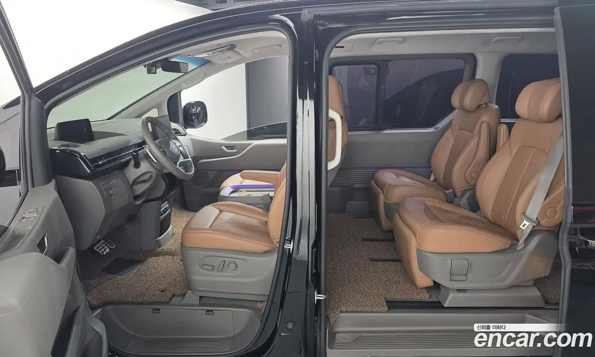 Hyundai Staria 2024 2.2 автомат (гидро), фото 16