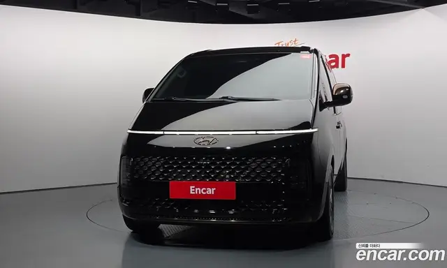 Hyundai Staria 2024 2.2 автомат (гидро), миниатюра 3