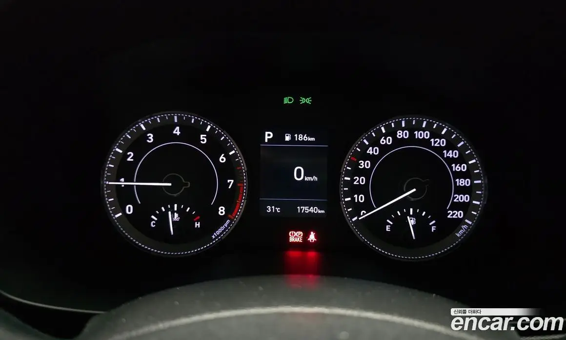 Hyundai Venue 2020 1.6 автомат (гидро), фото 11 Hyundai Venue 2020 1.6 автомат (гидро), фото 11
