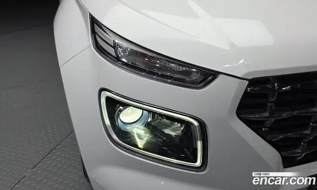 Hyundai Venue 2020 1.6 автомат (гидро), миниатюра 8 Hyundai Venue 2020 1.6 автомат (гидро), миниатюра 8