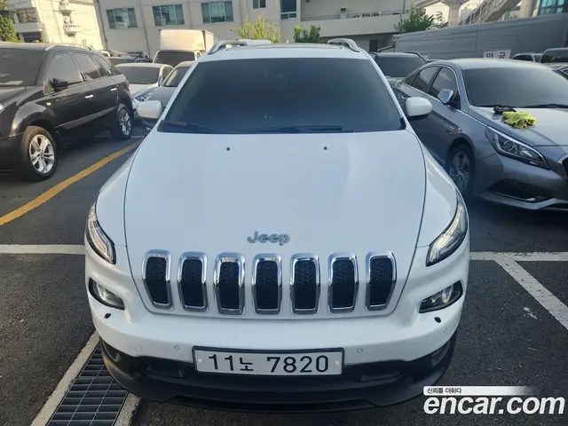 Jeep Cherokee, 2015, 133 909 км
