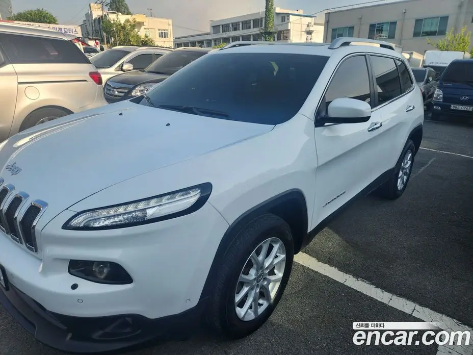 Jeep Cherokee 2015 2.0 автомат (гидро), фото 2 Jeep Cherokee 2015 2.0 автомат (гидро), фото 2