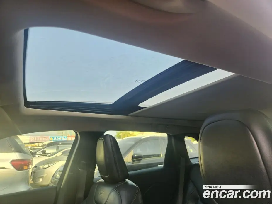 Jeep Cherokee 2015 2.0 автомат (гидро), фото 15 Jeep Cherokee 2015 2.0 автомат (гидро), фото 15